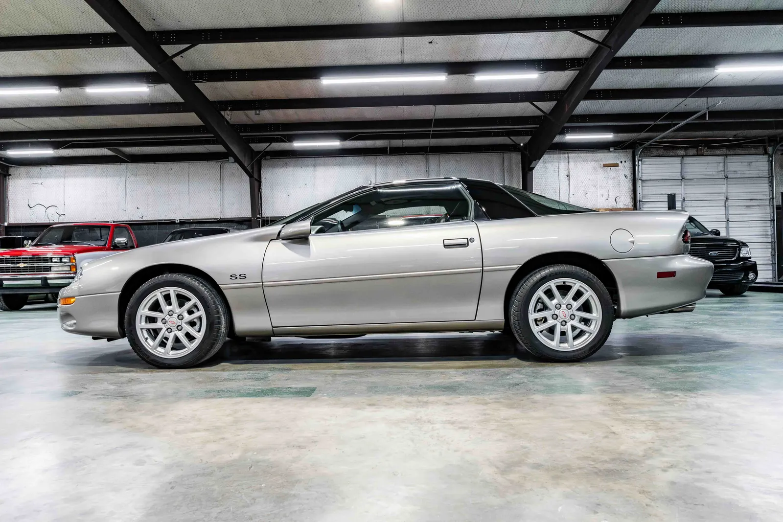 2002-Chevrolet-Camaro-Pewter Metallic-2G1FP22G922158374-30.jpg